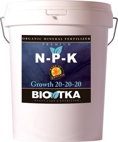 BioTka Microgranulaat NPK 20-20-20 Groeifase 5 kg. Granulaat meststof voor Kamerplanten & Tuin - Plantenvoeding - Kamerplanten voeding - Moestuin voeding - Groei meststof - Groeivoeding - Biologische Plantenvoeding - Snelle Groei & Sterke Wortels