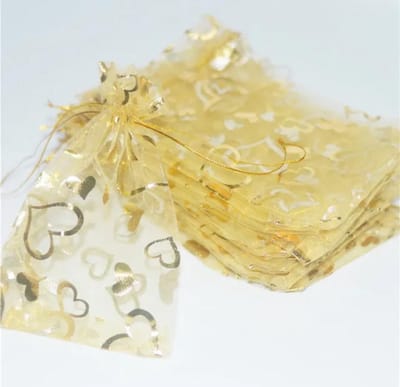 Organza zakjes - Mooi - 11 x 15 cm - 12 stuks – Prachtig – Delicaat – Snoep – Sieraden – Kleine cadeautjes – Decoratie – Feesten – Geschenkjes – GOUDEN MET HARTJES- R 18x13