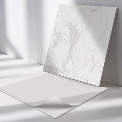 Wallfluent Vinyl Tegels - Natuurlijk Marmerpatroon Zelfklevende Vinyltegels - 30 cm x 30 cm - Wit Vinyl Tegels - Set van 9 - Vierkant PVC Tegels - Texturen Plaktegels - Vloer Tegels PVC - Plaktegels Keuken en Badkamer
