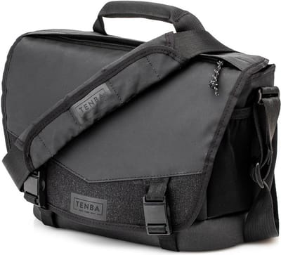 Tenba Messenger - DNA 9 Slim - Black - 638-570
