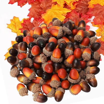 Herfstdecoratie - 100 stuks mini-eikeldecoraties met kunstesdoorn bladeren voor Halloween en Kerstmis