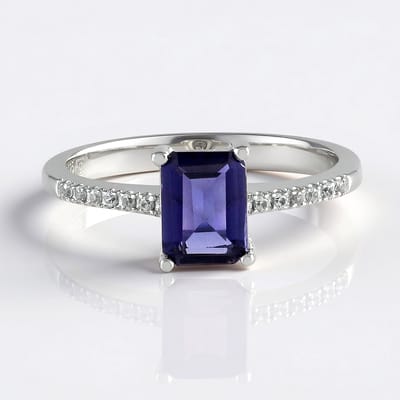 Cavill - Zilveren Ring met 0,77ct Ioliet - 925 Sterling Zilver Gerhodineerd - Elegant Design met 12 Zirkonen - Achthoekig Slijpsel Paars