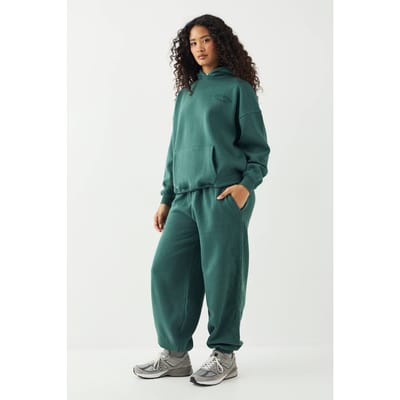 Dames DSGN Studio Sport Training Club Oversized Geboorde Joggingbroek | Green | Maat: XS