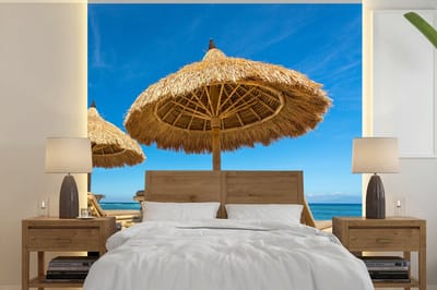 Behang - Fotobehang Strandstoel - Strand - Parasol - Zee - Zomer - Breedte 300 cm x hoogte 300 cm