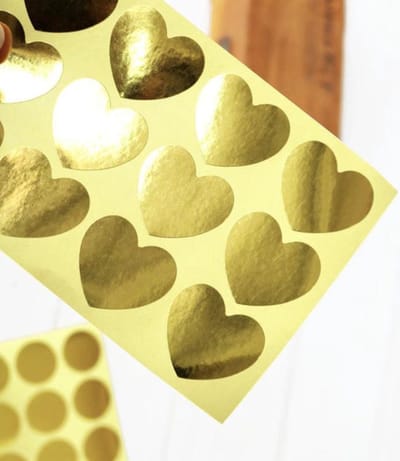 Sluitsticker - Sluitzegel - Gouden hart - 36 stuks | Trouwkaart - Geboortekaart - Envelop | Goud - Gold | Hartjes | Envelop stickers | Cadeau - Gift - Cadeauzakje - Traktatie | Chique inpakken | Huwelijk - Babyshower - Kraamfeest - Moederdag