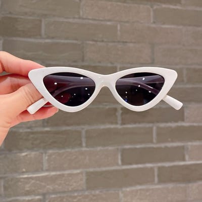 Nieuwste Kinderen Klein Montuur Cat-Eye Zonnebril Coole Kinder Zomer Casual Bril Kleine Driehoek Bril UV400 Bescherming Gafas De Sol 1PC