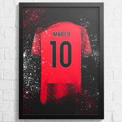 Ac Milan Voetbal Poster - Gepersonaliseerd met jouw naam - Voetbal Shirt Poster - A2+ Formaat 43,2 x 61 cm - Een uniek voetbal cadeau