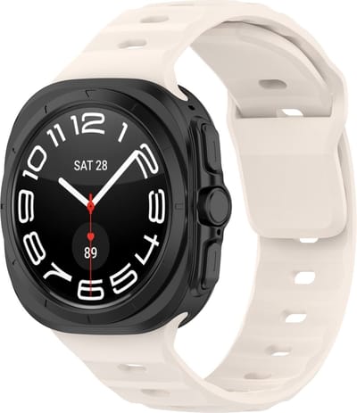 By Qubix - Compatible Samsung bandje - Solid Sportband - Sterrenlicht / starlight - Geschikt voor Samsung Galaxy Watch Ultra / Ultra 2 - 47mm