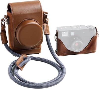 Retro Stijl Halve Leren Schoudertas voor Fujifilm X, Beschermende Tote Bag met Kaarthouder en Draagriem (Bruin) - Ideaal voor Fotografie en Dagelijks Gebruik