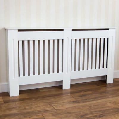 Grote Witte Radiatorombouw met Roosterpatroon en Standaard