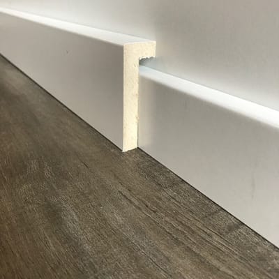 MDF Renovatieplint klassiek 85x22 voorgel. RAL 9010 - Per 5 stuks 2,4m