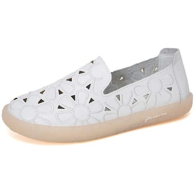 Schoenen met borduurgaten Vrouwelijke platte bodem Uitgeholde moederschoenen Zachte bodem Slip-on loafers Witte verpleegstersschoenen 40 ivoor
