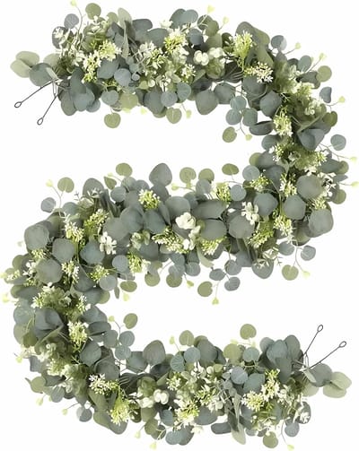 SnelShoppen - Eucalyptus Kunstbloemen Garlands 2 Stuks, Kunstplant Hangend, 180 cm Eucalyptus en Witte Bloemen, Perfect voor Bruiloft, Thuis Decoratie