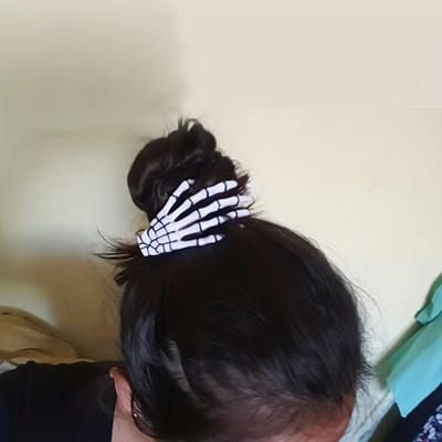 Pinces à Cheveux Main de Squelette Pinces Os Forme Gothique Pour Femmes Décoration Fête d'Halloween Accessoire Costume Jeu de Rôle gray