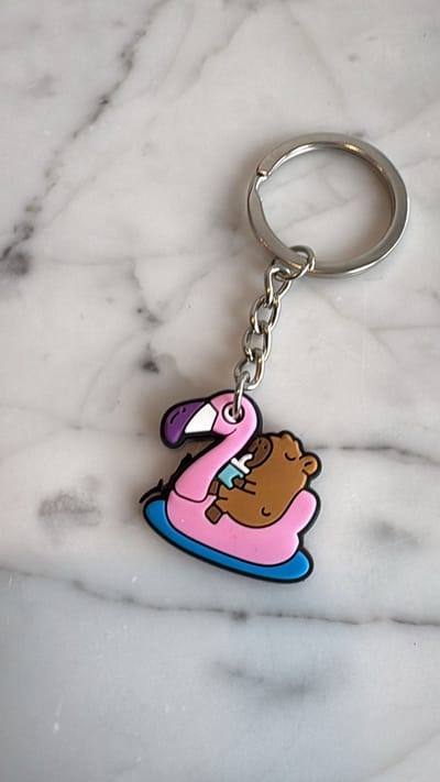 Akyol Capybara Sleutelhanger – Schattig Knaagdier - Accessoire – Capybara Cadeau - capybara sleutelhanger - knaagdier