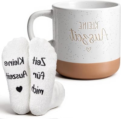 2-delige Wellness Cadeauset voor Vrouwen met Gepersonaliseerde Keramische Koffiemok en Grappige Sokken voor Verjaardag van Vriendin, Perfect voor Ontspanning en Verwennerij