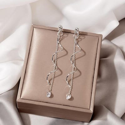 Ligne d'oreille longue torsadée simple Boucles d'oreilles pendantes à pampilles tendance pour femmes Bijoux de loisirs pour fête Collocation quotidienne gray