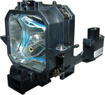 Beamerlamp geschikt voor de EPSON EMP-73 beamer, lamp code ELPLP21 / V13H010L21. Bevat originele UHP lamp, prestaties gelijk aan origineel.