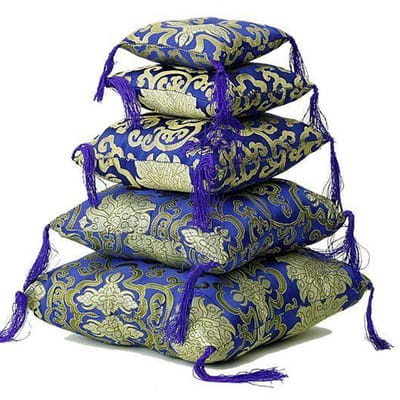 Klankschaalkussen Blauw met bloemmotief - 21x21x6 - M