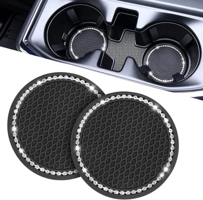 QTTVBTNA – 2 Stuks Onderzetters - PVC Antislip Inzetstukken Met Glans Design - Universeel Auto Interieur Accessoire Voor Koffiebekers en Drankhouders - Beschermt Tegen Vlekken en Krassen - Duurzaam - Herbruikbaar Glitter - 7cm - Zwart