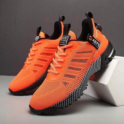 Nieuwe hardloopschoenen voor heren Ademende outdoor sportschoenen Lichtgewicht sneakers voor heren Comfortabele atletische trainingsschoenen 44 oranje