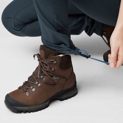 FJALLRAVEN Abisko trail stretch trousers - W - Dark navy - 38