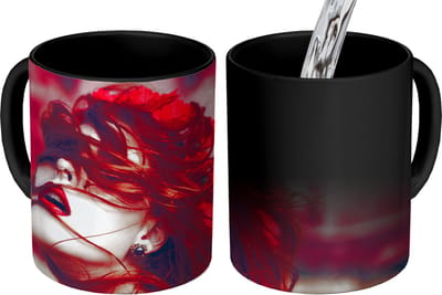 Magische Mok - Foto op Warmte Mokken - Koffiemok - Kasteel - Rood - Vrouw - Portret - Magic Mok - Beker - 350 ML - Theemok
