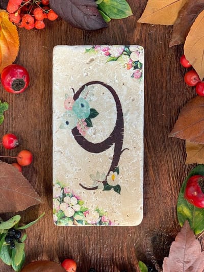 Mak40 - Huisnummer 9 natuursteen Elegant - Bloemetjes -Deuren – Klussen - Huisnummerbord met Bloemen - Multi kleur - Weerbestendig