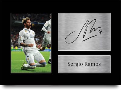 Voetbal Foto Print - Gesigneerde Poster - Cadeau Idee - Gedrukte Handtekening Replica - A4 297x210mm - Zwart