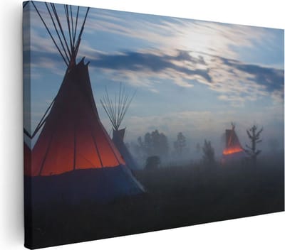 Artaza Canvas Schilderij Indianentent - 30x20 cm - Klein - Wanddecoratie Mist - Muurdecoratie Natuur - Kamer Accessoires Landschap