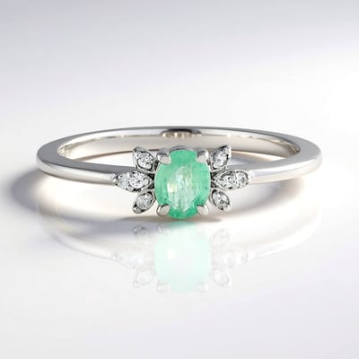 Cavill - 925 Sterling Zilveren Damesring - Colombiaanse Ovale Smaragd 0,271 ct - Platina Afwerking - Zirkonia Details - Elegante, Feestelijke Stijl