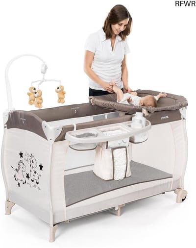 RFWR® Campingbedje met Verschoontafel en Muziekmobiel - Verstelbaar voor 0-3 Jaar - Beige Bruin