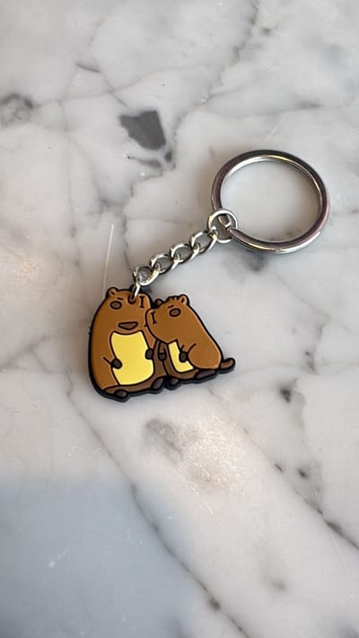 Akyol Capybara Sleutelhanger – Schattig Knaagdier - Accessoire – Capybara Cadeau - capybara sleutelhanger - knaagdier