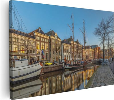 Artaza Canvas Schilderij Zeilboot - 30x20 cm - Klein - Wanddecoratie Grachten Groningen - Muurdecoratie Stad - Kamer Accessoires Boot
