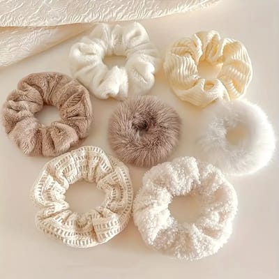 Set 7 Scrunchies - Beige - Pluche - Teddy - Goede Kwaliteit - Leuk Als Cadeau - Haaraccessoire