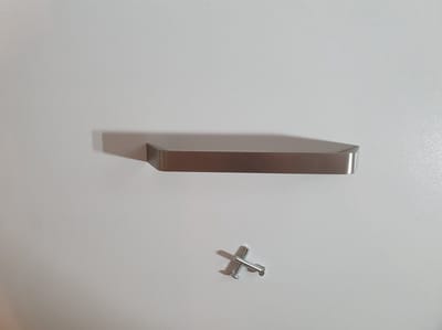 Handgreep RVS | 14.3cm | Inclusief bevestigingsbouten | Zilver | Meubelhandvat | greep | Keukengreep | Hand Grepen | Deurgreep Staal | Metaal | Strak Meubelbeslag | schuifdeur | Handvat | Greep | Schuifdeurgreep | Roestvrij | Roestvast staal |
