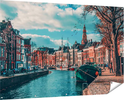 Gards Tuinposter Gracht in Groningen - 180x120 cm - Tuindoek - Tuindecoratie - Wanddecoratie buiten - Tuinschilderij