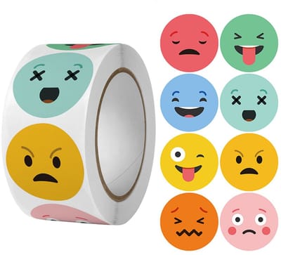 500 Stickers Op Rol - 2.5cm - Emoji / Smiley Mix - Beloningsstickers - Stickers Kinderen - Sluitsticker - Sluitzegel - 25mm