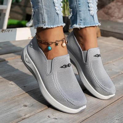 Baskets à enfiler en tricot respirant pour femmes, chaussures de marche légères et confortables pour les activités de plein air décontractées toutes saisons 35 gris