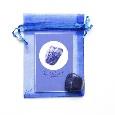 Edelsteen in zakje ''sodaliet'' trommelsteen, knuffelsteen, natuursteen, giftset, wijsheid