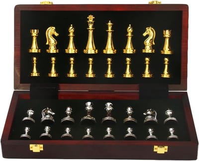 Houten Schaakspel - Schaakset Metaal - Reizen en Thuis - Opvouwbaar Ontwerp - 11 Inch - Goud Zilver