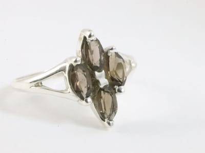 Fijne zilveren ring met rookkwarts - maat 16