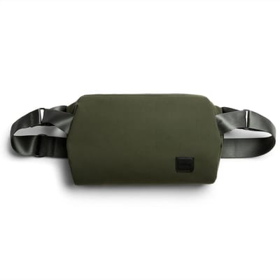 Bellroy Classic Sling 7L – Uitbreidbare opslag voor extra gemak – Gewatteerde achterzak voor veilige bewaring – Tweerichtingsrits voor gemakkelijke toegang - Groen