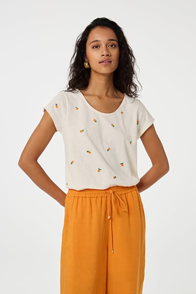 Fabienne Chapot Phil Round V T-shirt Cosy White/orange Maat: S | Tops Outlet | Dames | Oranje