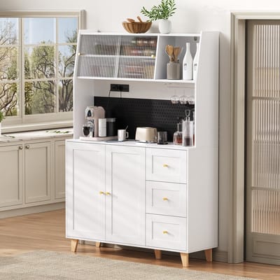 HAUSS SPOLE Buffetkast - Hoge Kast Met Geribd Glas En Goudkleurige Grepen - 3 Laden En Verstelbare Planken Met Glazenhouder - MDF - 120x40x184 cm - Wit