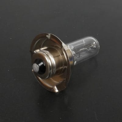gloeilamp 12v 20w base p26s wit halogeen rms voor motor scooter auto nieuw