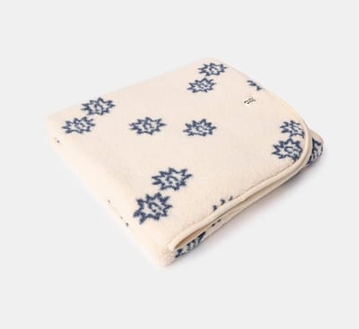 Woody - Ecru Plaid met sterretjes print - 75x100cm