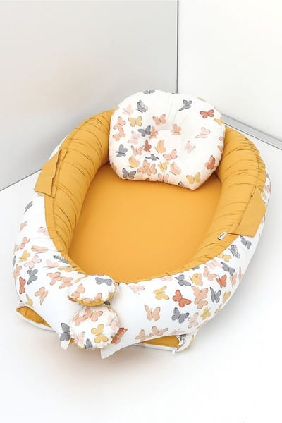 Jaju Baby - Babynestje - Slaapnestje - Mosterd Vlinder - 60x95 cm