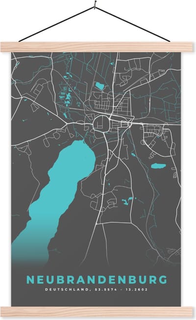 Posterhanger incl. Poster 60x90 cm - Schoolplaat - Duitsland – Blauw – Neubrandenburg – Stadskaart – Kaart – Plattegrond - Textielposter - Blanke latten - Stadskaart