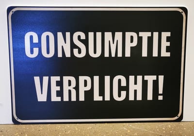 Metalen wandbord - Consumptie verplicht - Mancave - Wand Decoratie - Metal sign - Mancave decoratie - Decoratie - Metalen borden - Tekst borden - Metalen bord